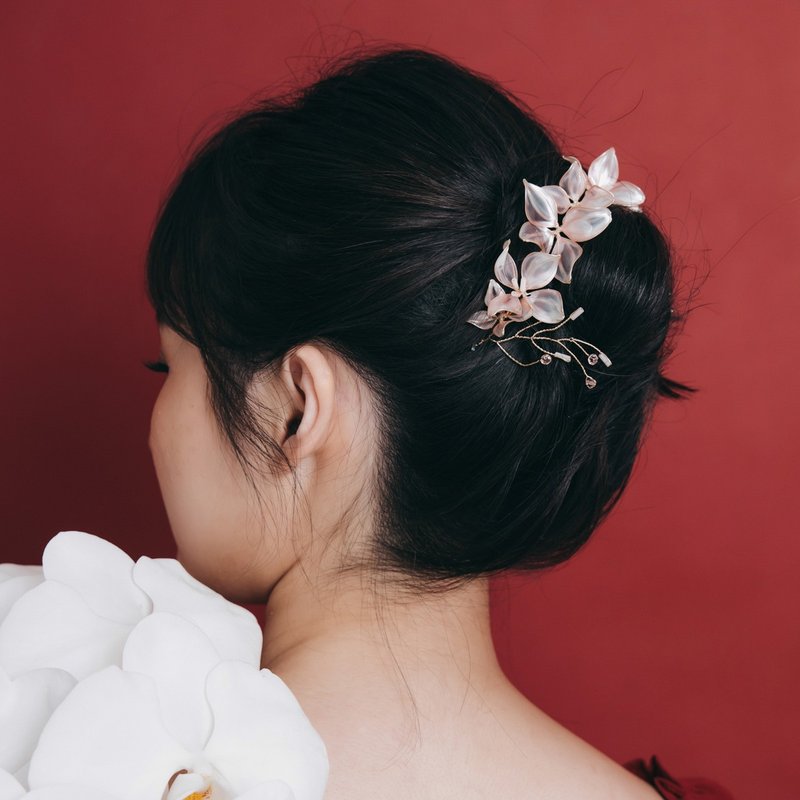 [White Flowers Blooming] Crystal Flower Jewelry | Bridal Hair Accessories | Bridal Jewelry - เครื่องประดับผม - เรซิน สึชมพู