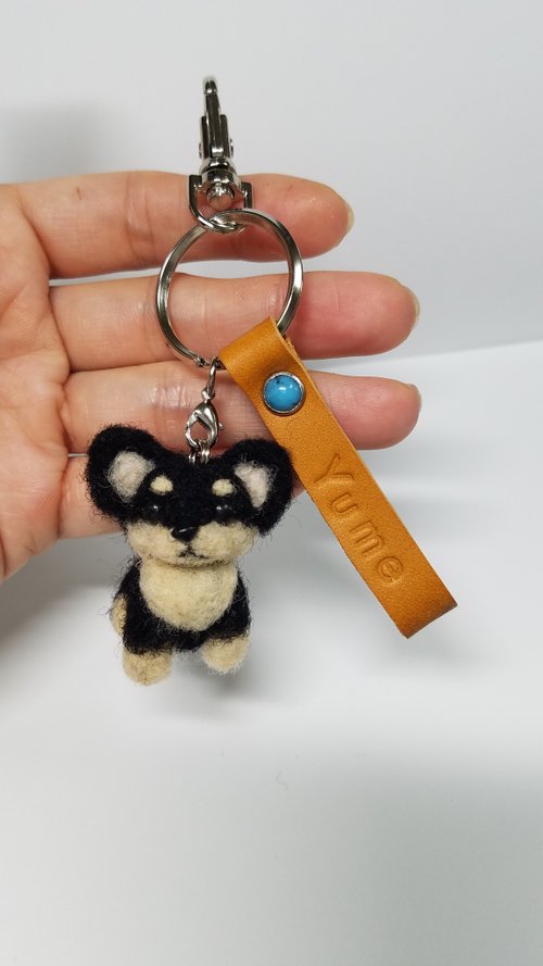 羊毛フェルト チワワキーホルダー ハンドメイド ネーム入り - ショップ