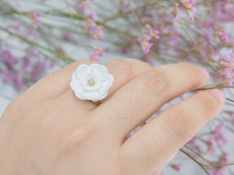 Plum ~ white porcelain flower ring ~ size m - General Rings - Pottery White