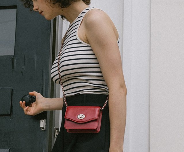 Micro best sale sling bag