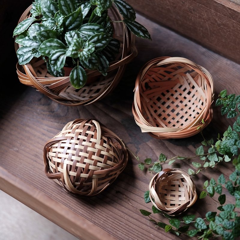2/24 Jujizhu bamboo flower petals basket - Woodworking / Bamboo Craft  - Bamboo 