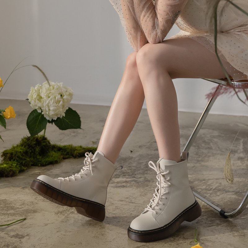 【I called Love】Hardcore Girl丨Classic Cowhide Martin Boots - Women's Booties - Genuine Leather White