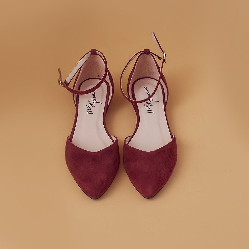 Elegant everyday shoes! Inverted V-shaped thin ankle lace-up shoes Burgundy wine red full leather MIT - รองเท้าหนังผู้หญิง - หนังแท้ สีแดง