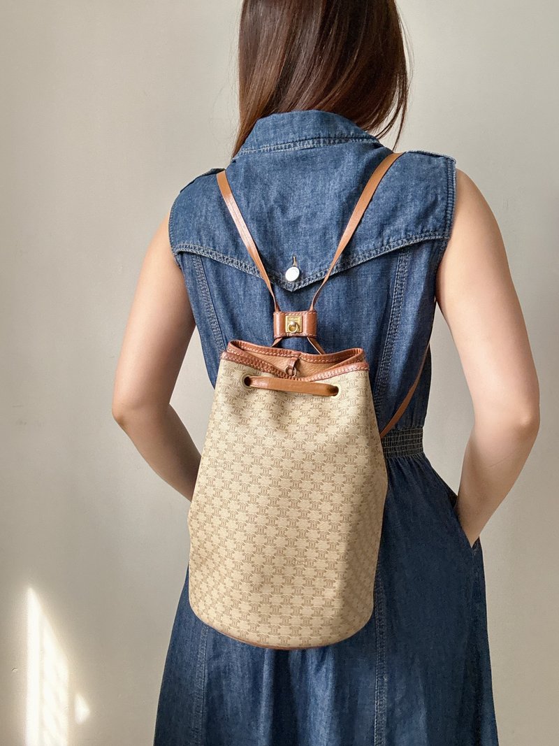 中古正品 罕有Celine 凱旋門圓桶包 後背包 側背包 - 側背包/斜背包 - 防水材質 咖啡色