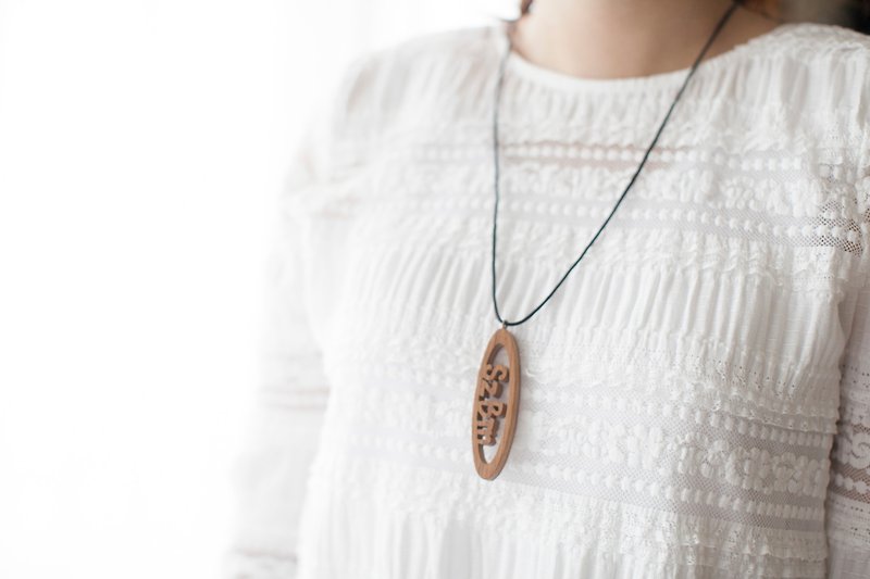 Customized birthday gift hand-made log lettering necklace - Necklaces - Wood Brown