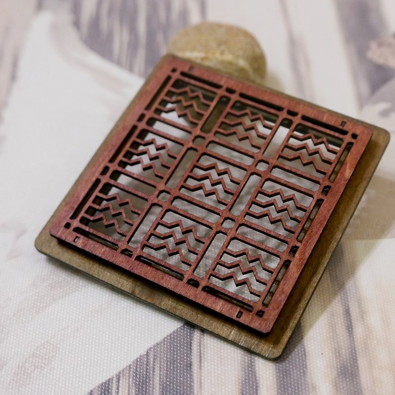Iron window flower magnet (warm brick red) - Magnets - Wood Red