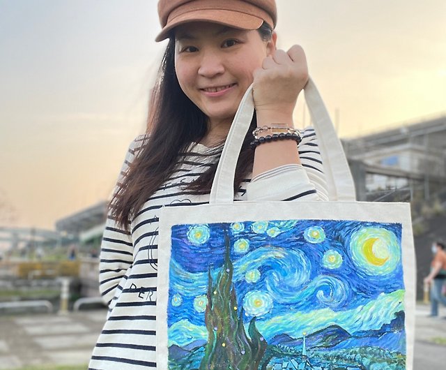 Painting on linen tote bag with soft body acrylic paint: our experience