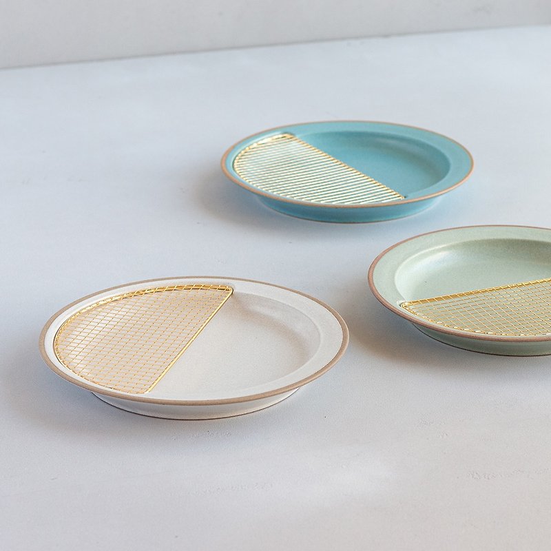 陶器 皿・プレート ホワイト - 日本製美濃焼燕三条amime食器プレートM