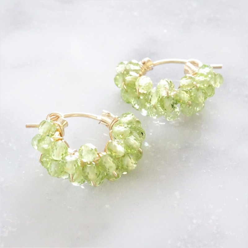 14kgf 宝石質 Peridot pavé pierced earrings / clip on earrings - ต่างหู - เครื่องเพชรพลอย สีเขียว
