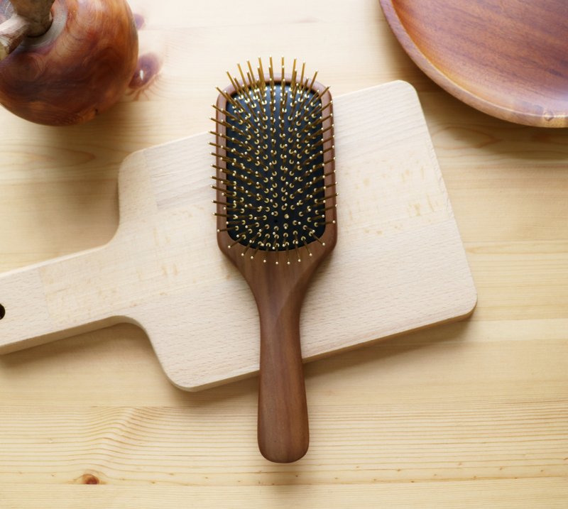 Far infrared Taiwan patent collection teak gold comb - Makeup Brushes - Wood 