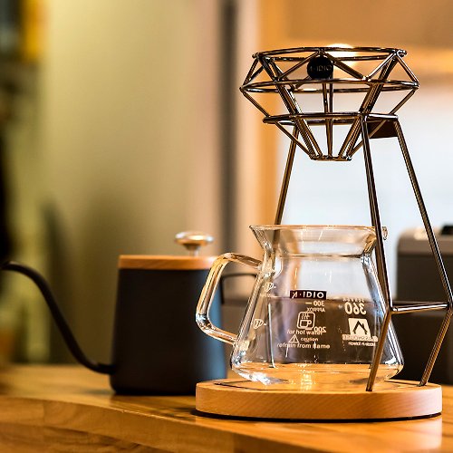 A-IDIO 咖啡器具 A-IDIO鑽石手沖咖啡架組(濾杯+手沖架+底座)-曜石黑