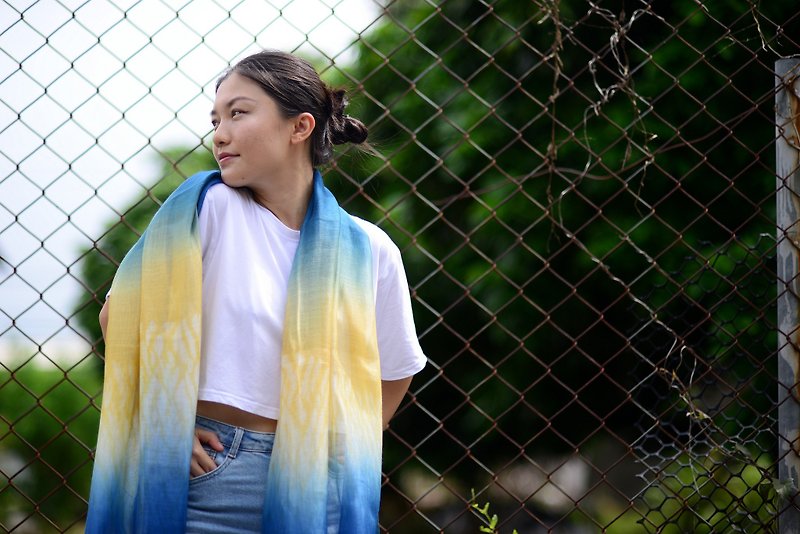 Yunchuang's eye-catching product, spring water silk cotton, natural dyed long towels, are both soft and beautiful - Scarves - Silk Yellow