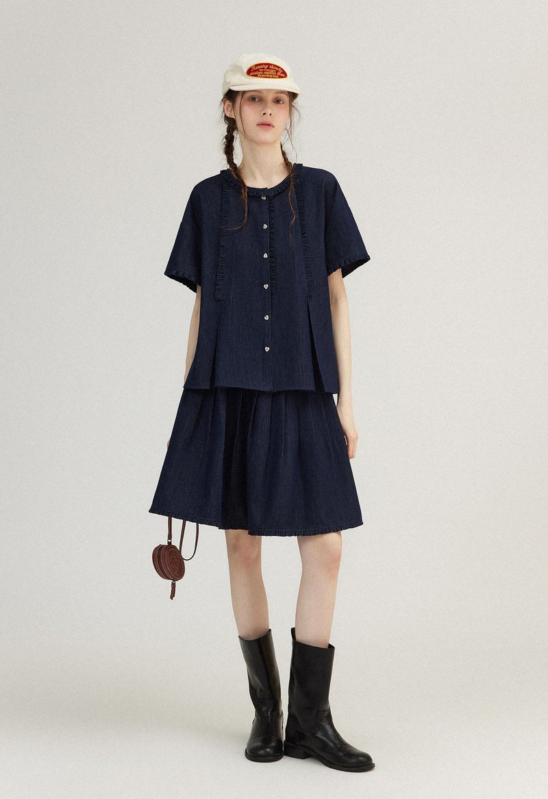 Denim 牛仔花邊無袖上衣 短袖襯衫 半身裙 長褲套裝 - 女襯衫 - 其他材質 藍色