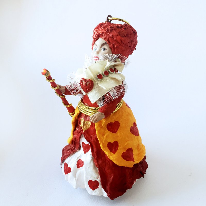 Red Queen, Christmas decor, Christmas tree ornament, Alice in Wonderland - ตุ๊กตา - ผ้าฝ้าย/ผ้าลินิน สีแดง