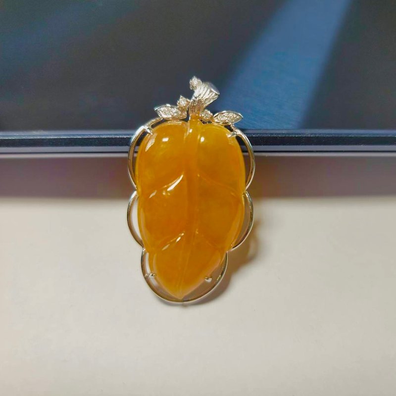 Jade Necklaces Orange - JEB Cui Yi Bao | Myanmar natural non-burning ice yellow jade pendant without back cover
