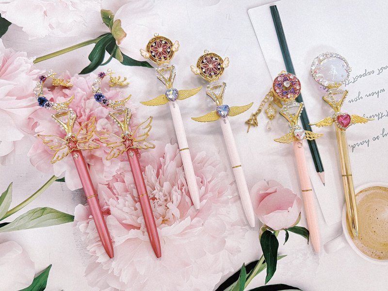 Sailor Moon handmade pen - ปากกา - เครื่องเพชรพลอย หลากหลายสี