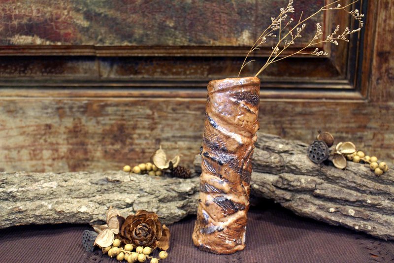 Firewood | Bark flower pot type I - เซรามิก - ดินเผา สีส้ม