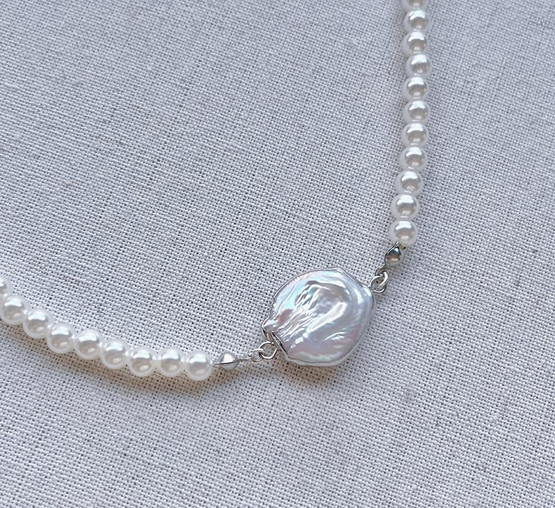 Natural mother-of-pearl necklace - สร้อยคอ - ไข่มุก สีเงิน