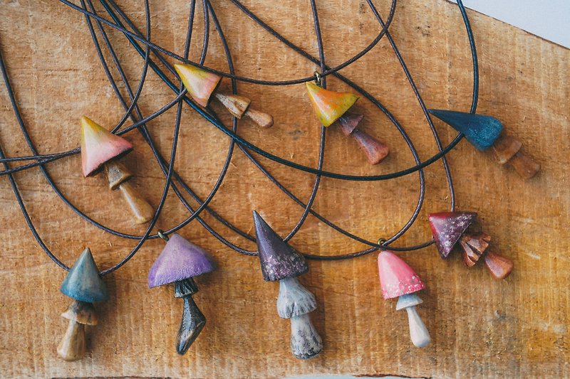 Wooden pendant mushroom, fairy necklace, wooden jewelry mushrooms - สร้อยคอ - ไม้ หลากหลายสี