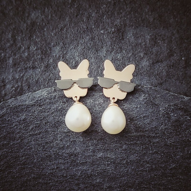 Hip Hop MR BU Sterling Silver Freshwater Pearl Earrings (Glossy Gold Finish) - ต่างหู - เงิน สีแดง