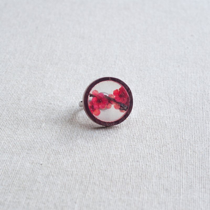 Plum No. 52_Red_Original Transparent Resin Sandalwood Ring_925 Silver Adjustable Ring_Double Side_Flower and Bird_Full Moon Plum Shadow - General Rings - Wood 