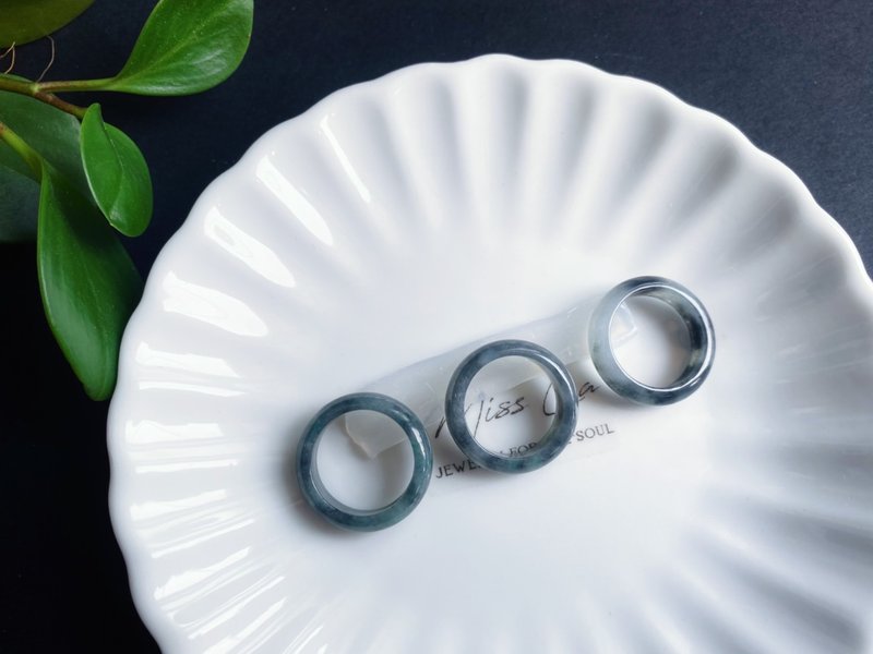 【售出】天然緬甸玉翡翠 冰烏雞 有錢 翡翠 戒指 玉 戒環 ring 天 - 戒指 - 玉石 綠色