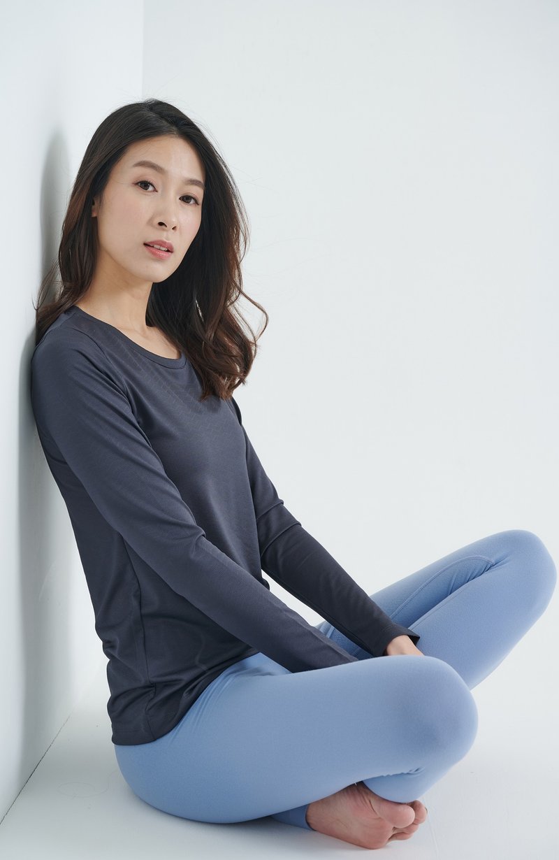 【Yoga Flow】Ula Tshirt - Stone Gray 穿搭合宜 - 女運動上衣/背心 - 聚酯纖維 