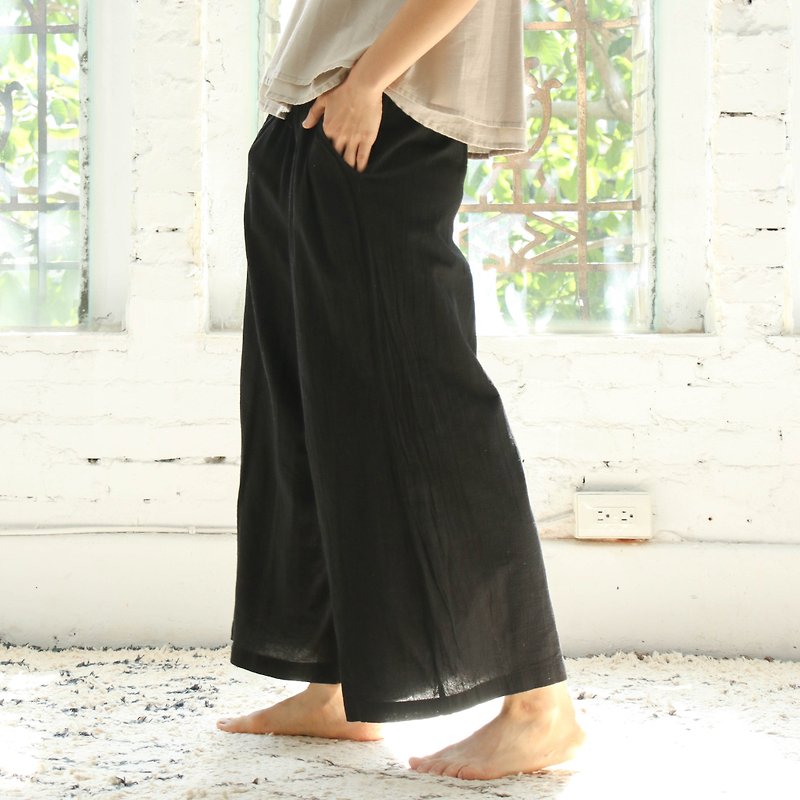 OMAKE textured pocket wide pants black - Women's Pants - Cotton & Hemp Black