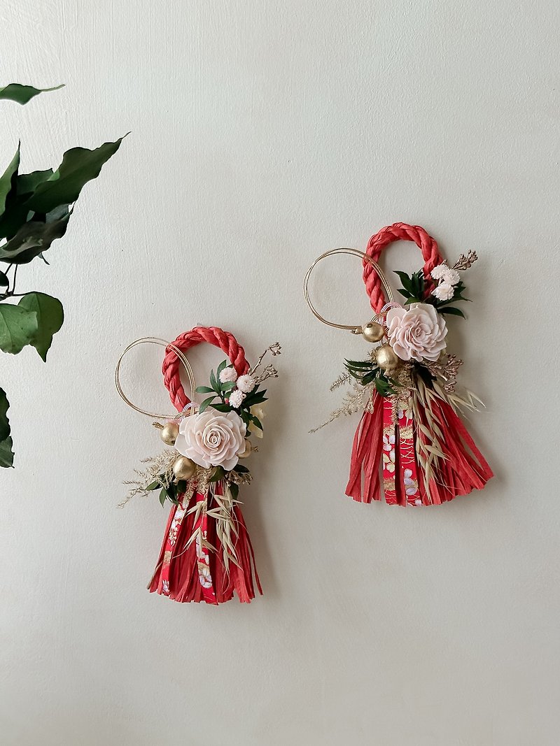 New Year's hanging ornaments with ropes and Japanese-style mizuhiki knot decorations - ช่อดอกไม้แห้ง - พืช/ดอกไม้ สีแดง