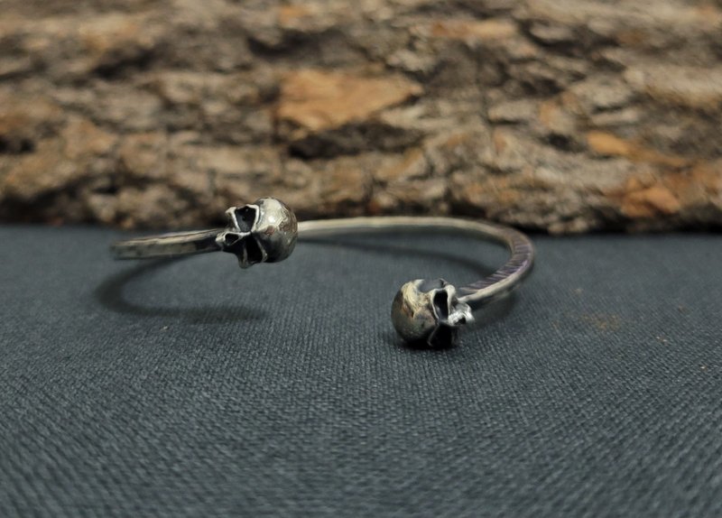 [Single-Headed Skull] C-shaped Open Bracelet - Bracelets - Sterling Silver Silver