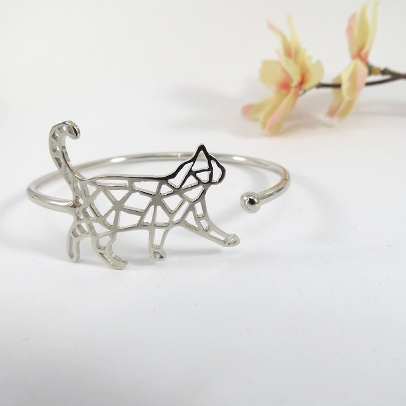 One cat geometric silver plate - Bracelets - Other Metals Gray