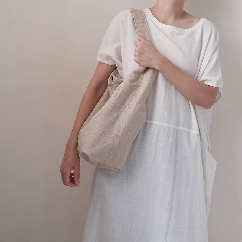 Sand Linen and linen shoulder bag - กระเป๋าแมสเซนเจอร์ - ผ้าฝ้าย/ผ้าลินิน สีกากี