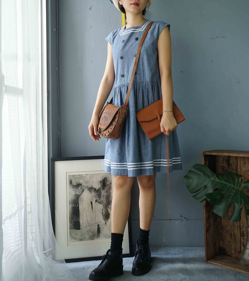 Treasure Hunting Vintage-Girls Sense Academy Feng Shui Blue Cotton Sleeve Dress - ชุดเดรส - ผ้าฝ้าย/ผ้าลินิน สีน้ำเงิน