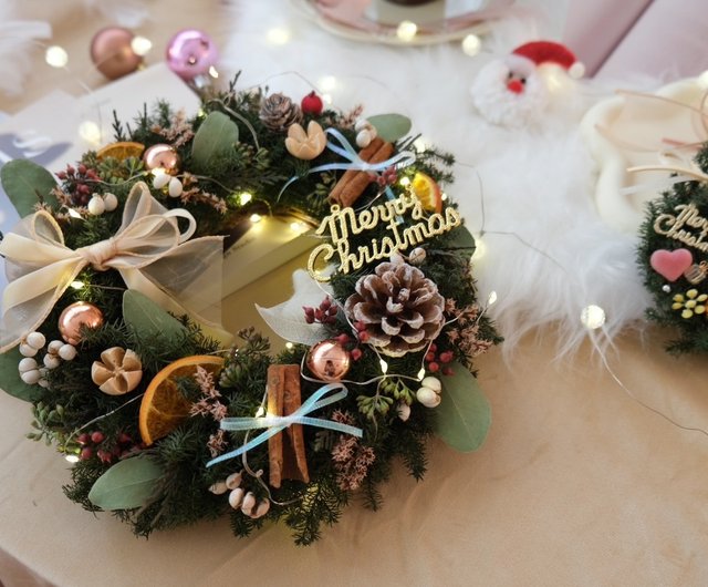 豚の形のクリスマスリース
アンファン Forest Fruits エバーラスティング クリスマス リース 22CM