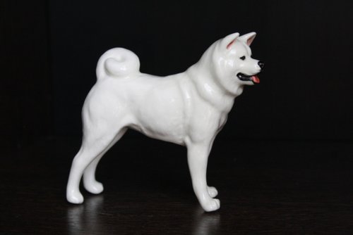 秋田犬犬磁器置物手作り小像 - ショップ ArtDogs 置物 - Pinkoi