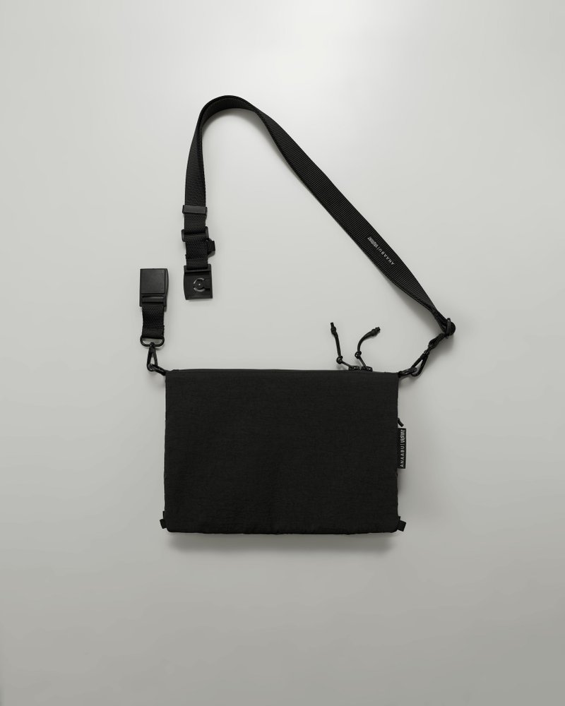 Unisex: The Transit Sling Bag (Black) - 側背包/斜背包 - 尼龍 黑色
