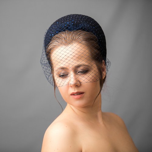 TailoredMagic Navy blue wedding fascinator hat for women with navy blue short birdcage veil