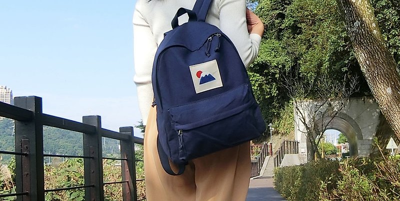【Customized gift】Christmas gift Mt. Sun Fuji x painted canvas backpack classic contrast color - Backpacks - Cotton & Hemp Khaki