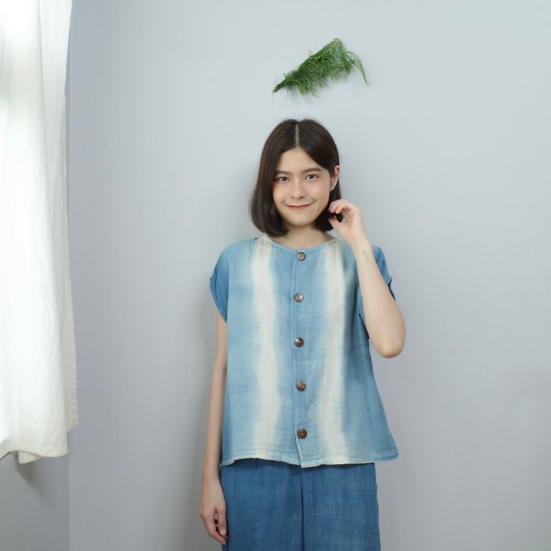 indigo stripe soft blouse / cap-sleeve shirt 100% cotton natural dye - เสื้อผู้หญิง - ผ้าฝ้าย/ผ้าลินิน สีน้ำเงิน