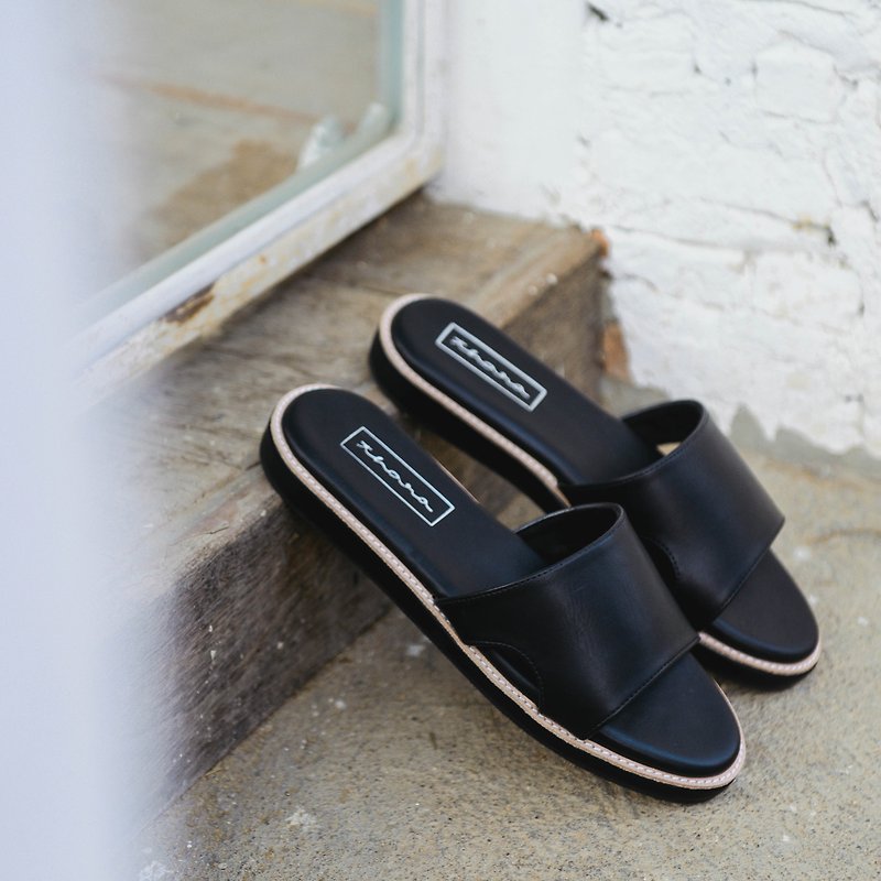 Basic sandals shoes - Mars black - 女休閒鞋/帆布鞋 - 真皮 黑色