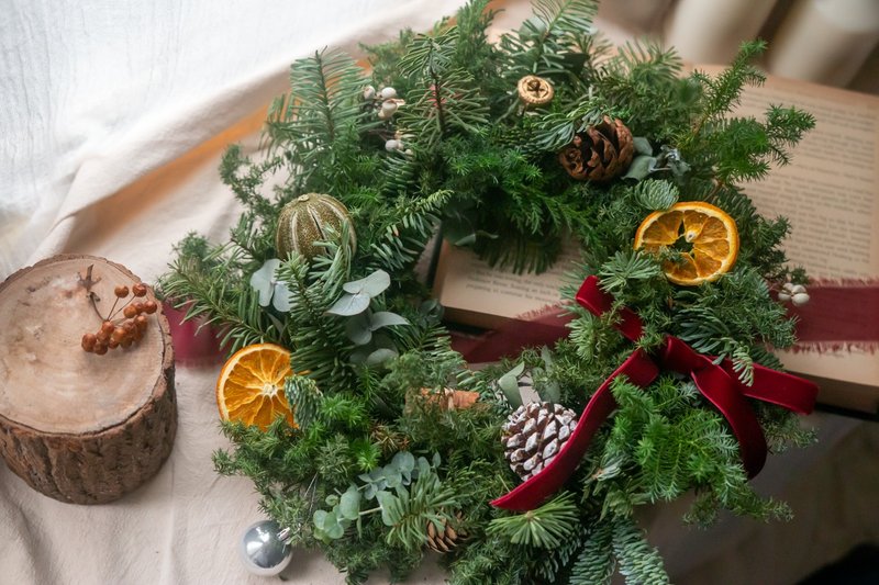 [Christmas Wreath Course] Hand-tied classic natural Christmas wreath | Handmade activities | Beginners can - Plants & Floral Arrangement - Plants & Flowers 