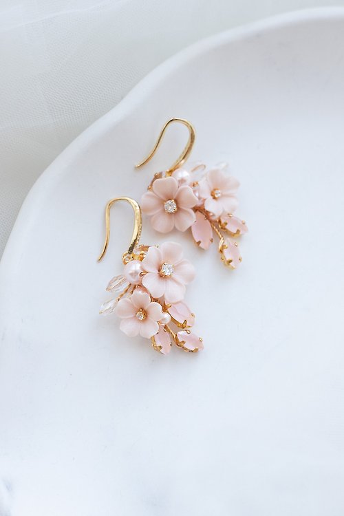 Kamael Shine Powder pink floral earrings for bride, flower bridal jewelry