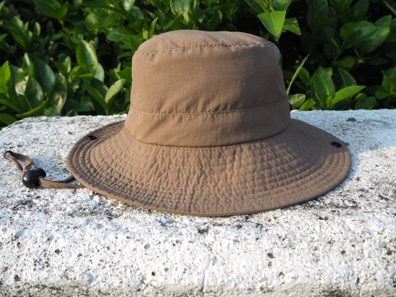 Traveler Bucket Hat 2is HT32A - หมวก - เส้นใยสังเคราะห์ สีนำ้ตาล