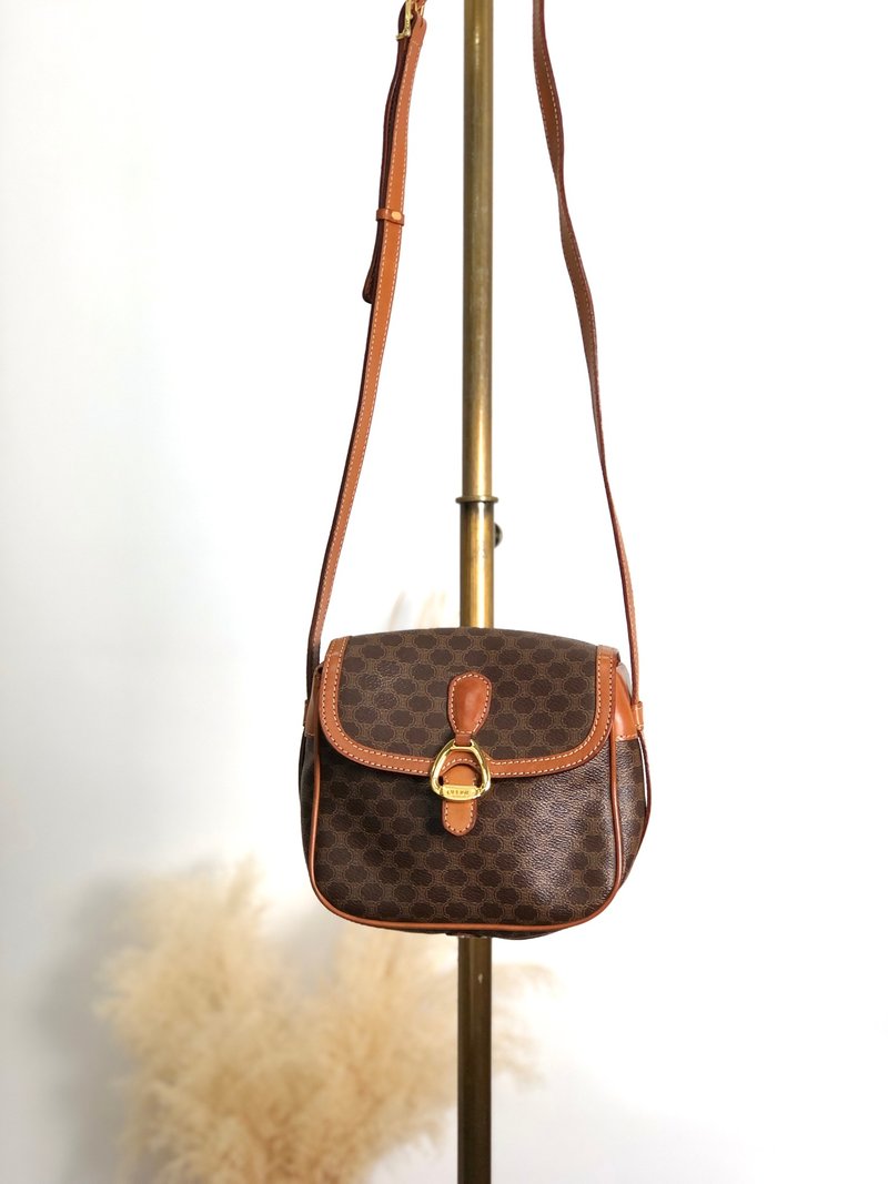【 日本直送　名牌中古包 】CELINE セリーヌ マカダム ショルダーバッグ ブラウン ホースビット PVC/レザー ミニバッグ vintage vxdzgh - 側背包/斜背包 - 防水材質 咖啡色