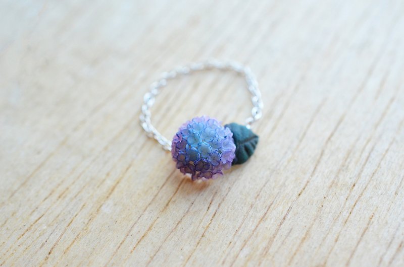 Appreciation of Rain Gradient Color Hydrangea Sterling Silver Chain Ring - General Rings - Clay Blue
