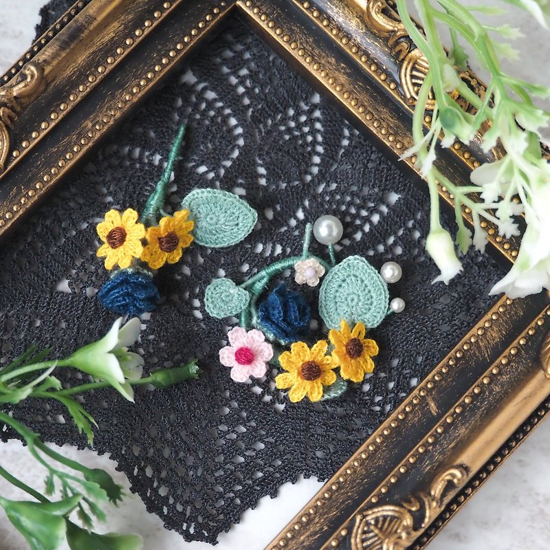 【Earrings/ear clips】embroidery thread/crochet/blue rose/bouquet/wreath/asymmetry - Earrings & Clip-ons - Thread Yellow