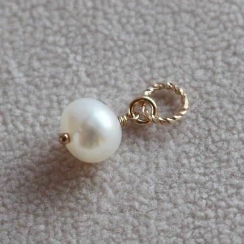 Essence Pinkoi 代購 - 六月誕生石 天然淡水珍珠<6mm> 吊飾 (K14GF)