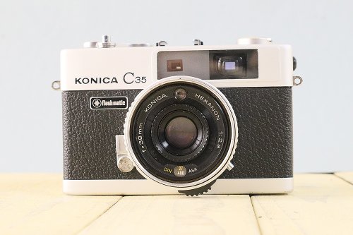 完動品】オールドフィルムカメラ コニカ オールドフィルムカメラ