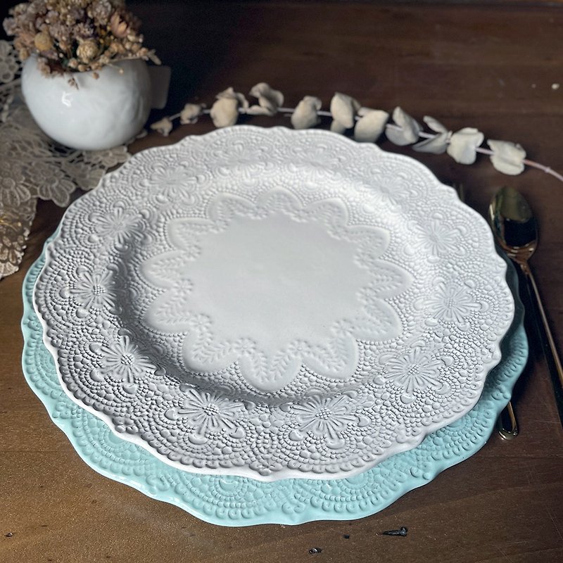[Super Value Offer Combo] Handmade Embossed Lace Series 2-Piece Set (2 Main Plates) - จานและถาด - ดินเผา 