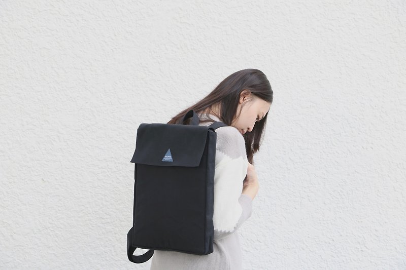 MaryWil Backpack-Black - กระเป๋าเป้สะพายหลัง - วัสดุอื่นๆ สีดำ